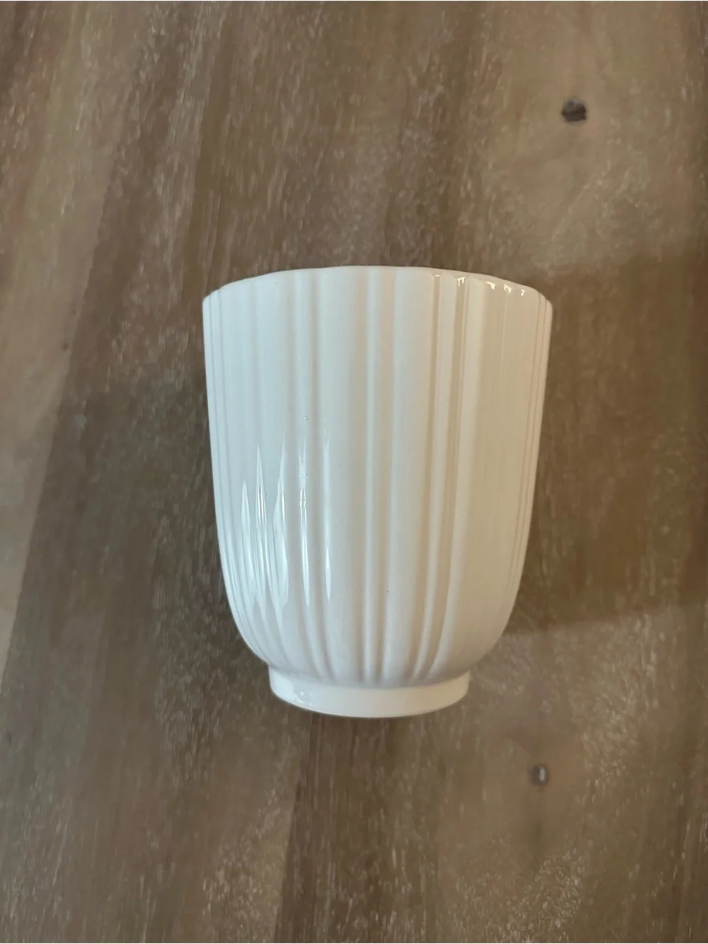 Classic Ribbed Ceramic Vase - White